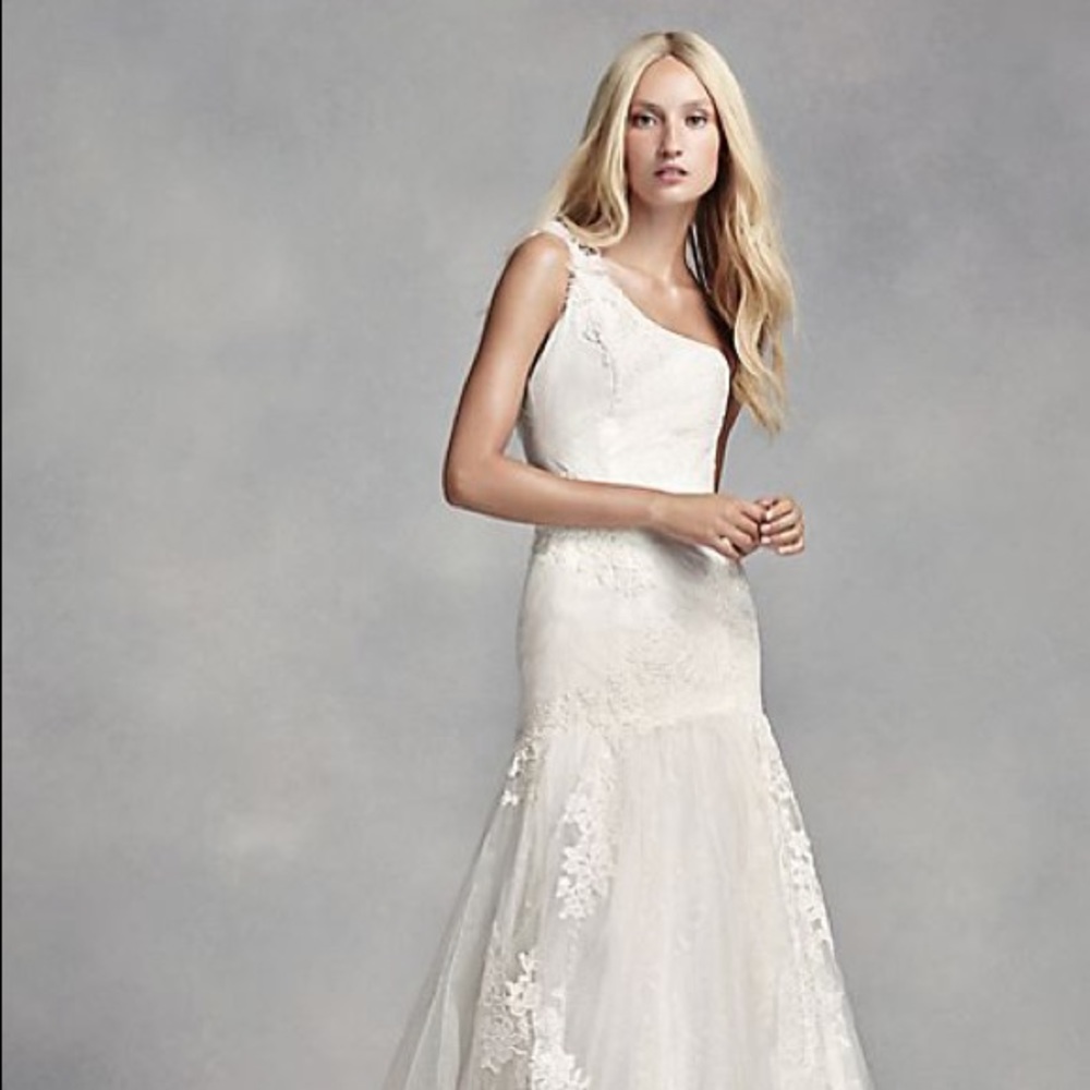 Vera Wang Wedding Dress